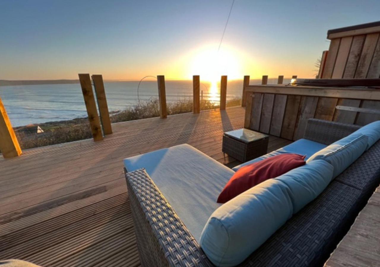 The Albatross 12 Villa วูลาโคมบ์ ภายนอก รูปภาพ